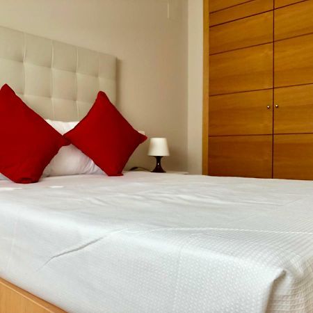 New Apartments Airport Ifema มาดริด ภายนอก รูปภาพ